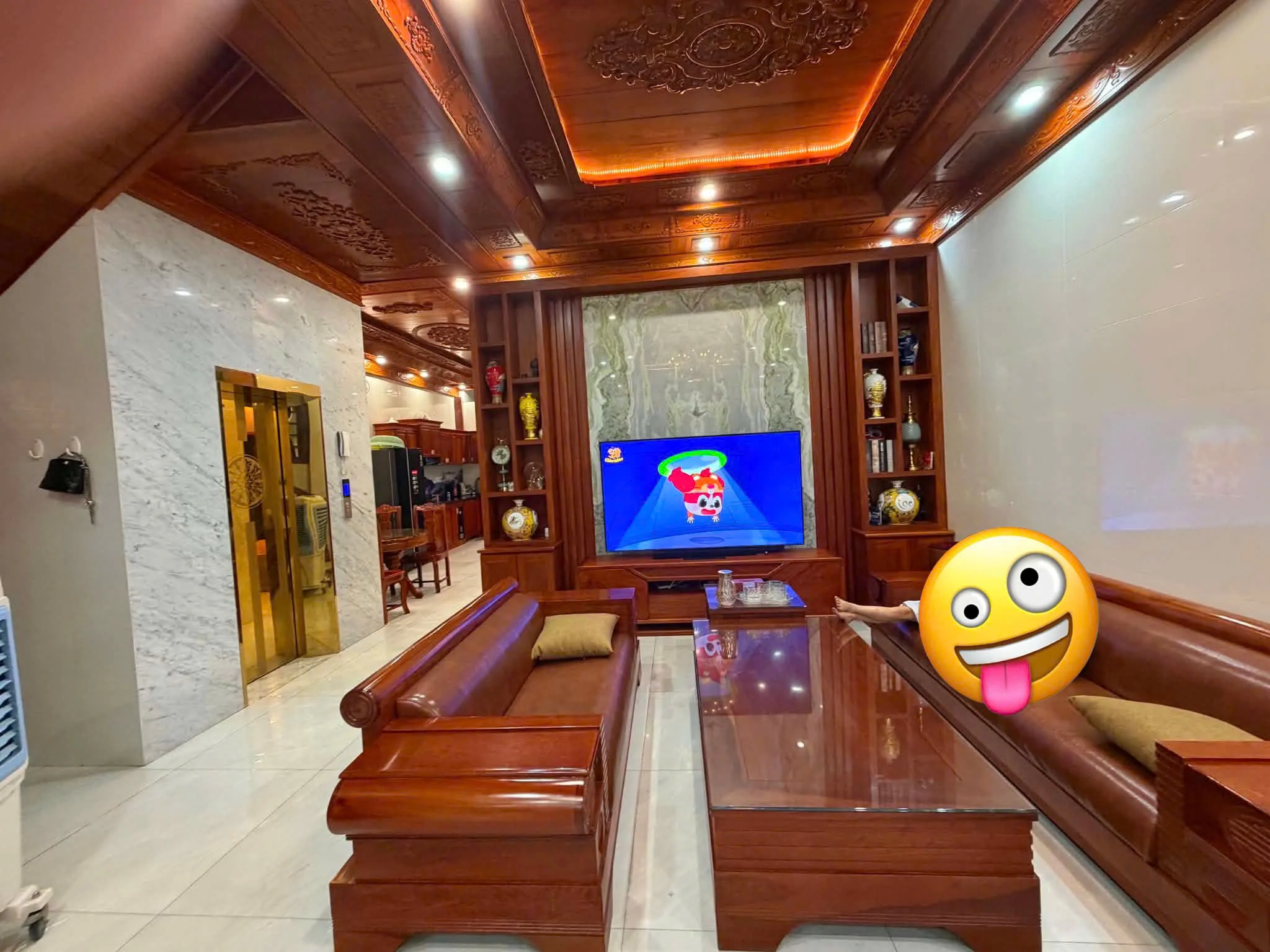 BÁN NHÀ 3 TẦNG, SỐ 10 ĐƯỜNG TÔ NGỌC VÂN. VIP - Ảnh 1