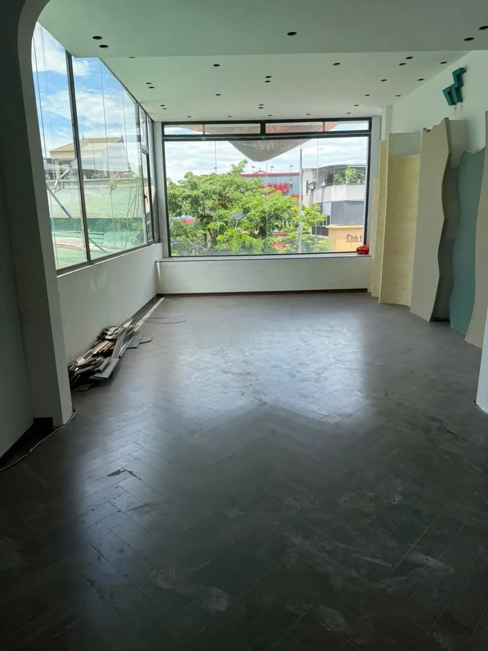 Cho thuê mặt bằng 2 tầng đường Nguyễn Văn Cừ - Thumb 3