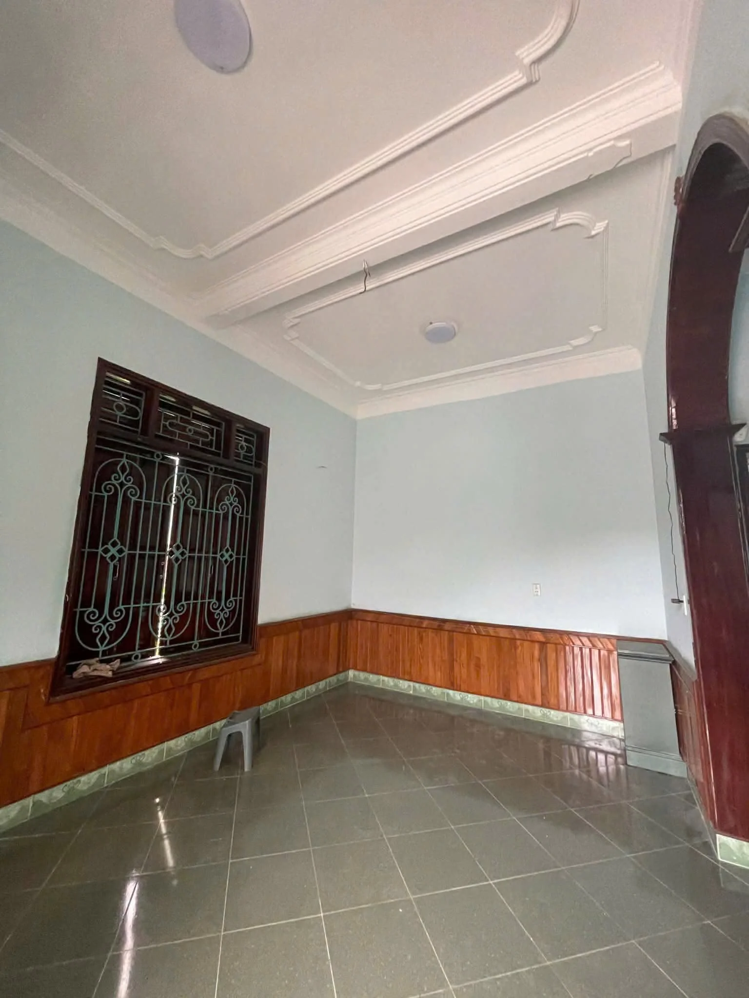 Cho thuê nhà ở 2,5 tầng phường Hưng Bình cũ - Thumb 4